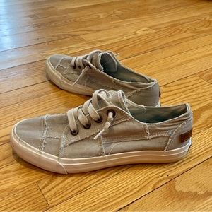 Blowfish - sneakers - women’s size 7 - worn twice